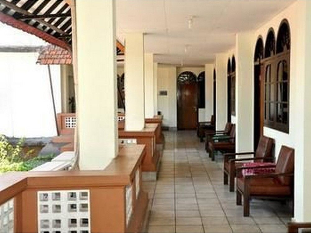 Oyo 3244 Grand Chandra Hotel دنباسار المظهر الخارجي الصورة